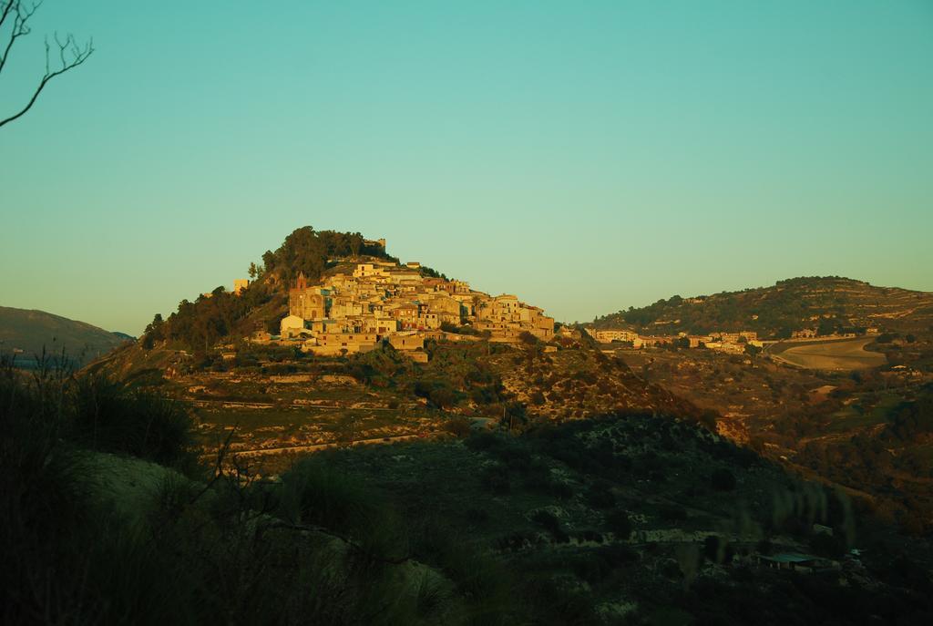 Experience Il Paesino Ξενοδοχείο Licodia Eubea Εξωτερικό φωτογραφία
